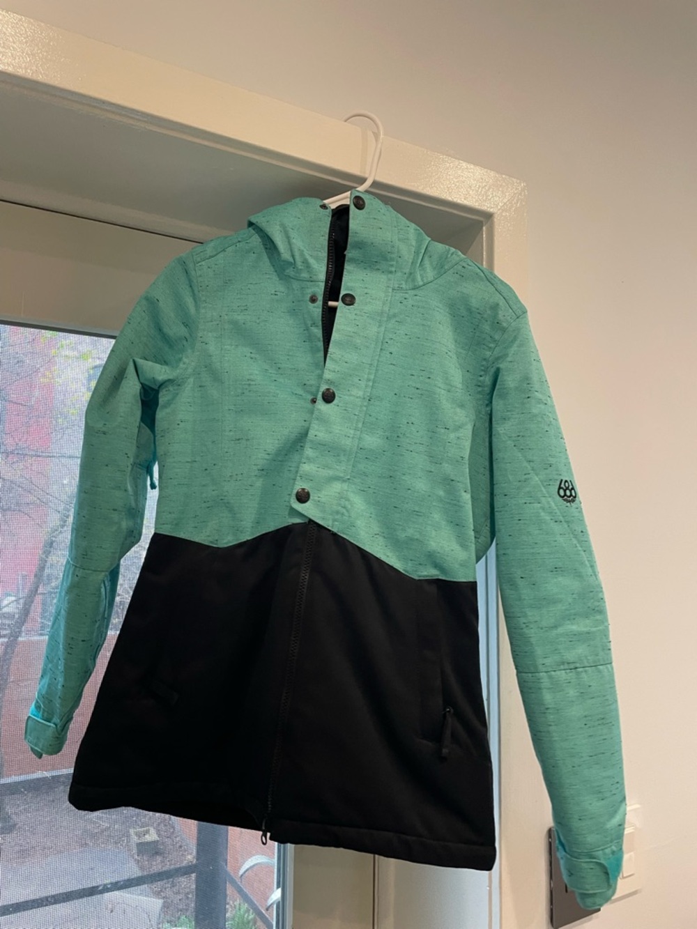 686 Women’s Ski Jacket